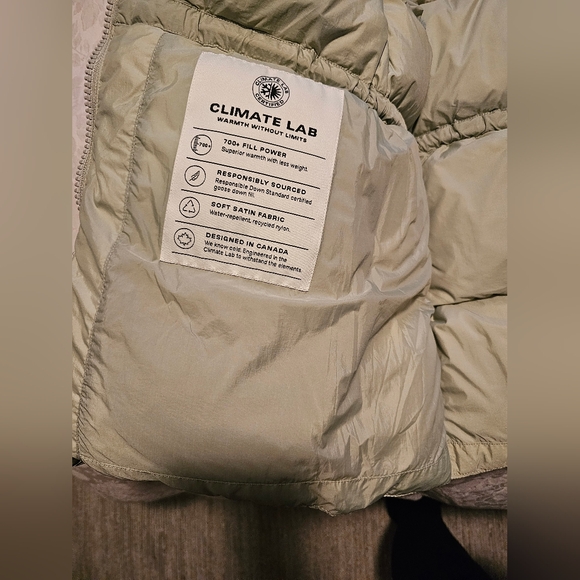 Wilfred Laramie Puffer Jacket -XS - Picture 6 of 8